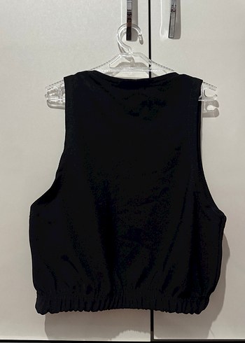 s Beden Siyah Yüksek Yakalı Atlet Crop Top
