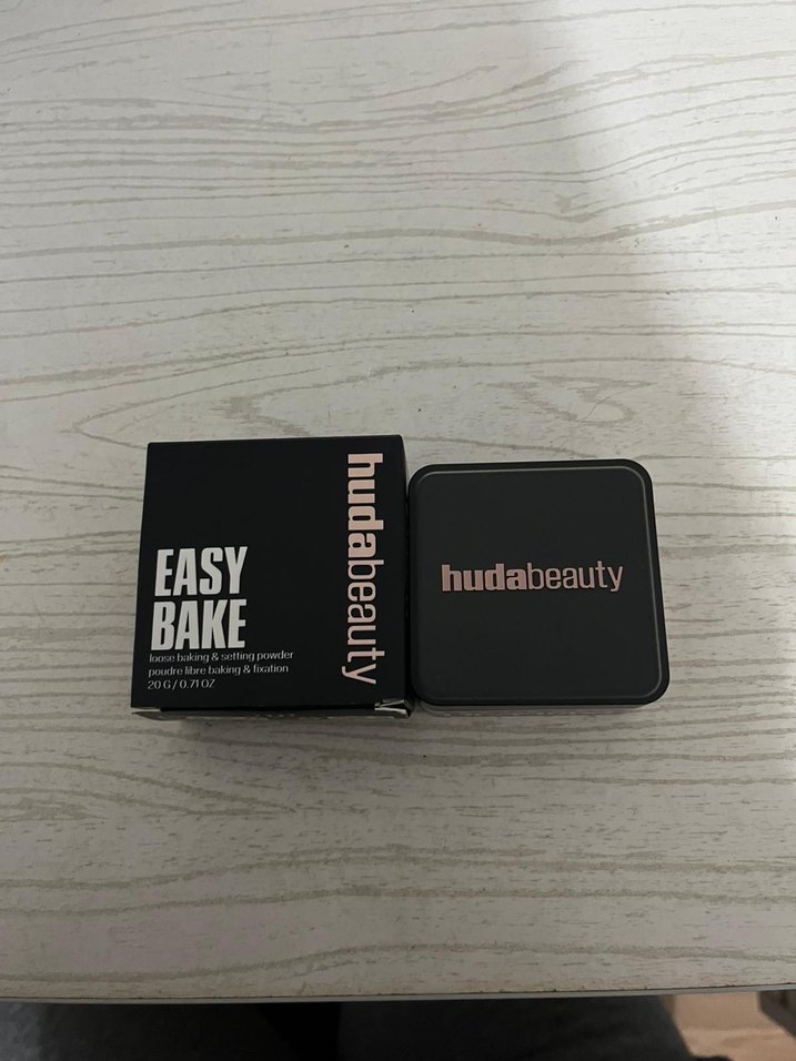 Huda Beauty Easy Bake Loose Pudra - Pembe - Görsel 4