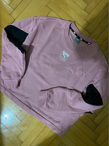 Puma sweatshirt