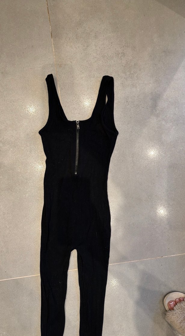 Siyah Fermuarlı Atlet Tarzı Tulum - Görsel 5