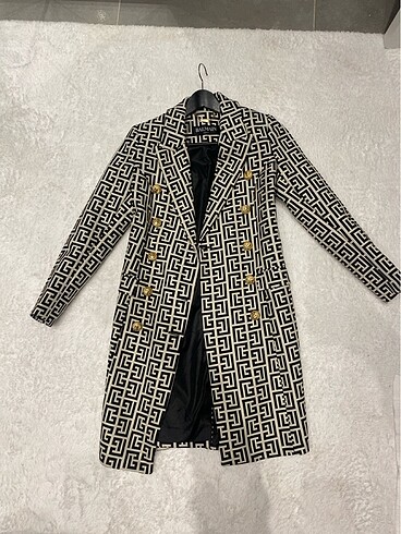Balmain uzun ceket