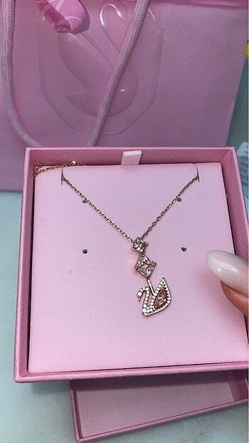Swarovski Swan Kolye