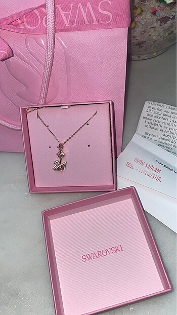 swarovski Swarovski Swan Kolye