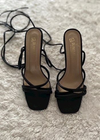 Zara Siyah Topuklu Kadın Sandalet