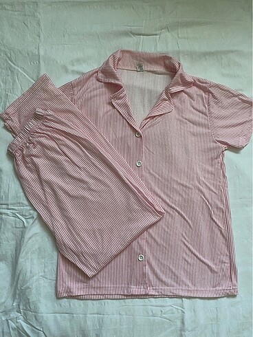 pinterest pembe çizgili pijama takımı