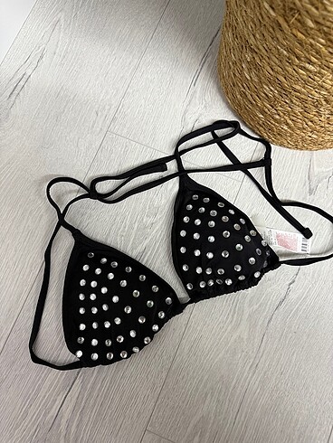 taşlı bikini üstü