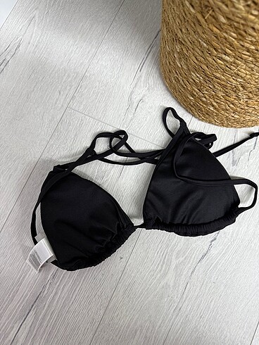40 Beden taşlı bikini üstü