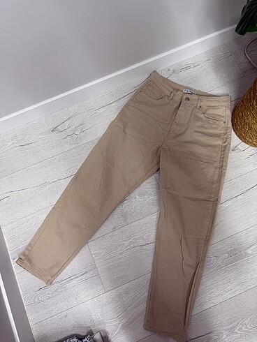 38 Beden ekru renk jean