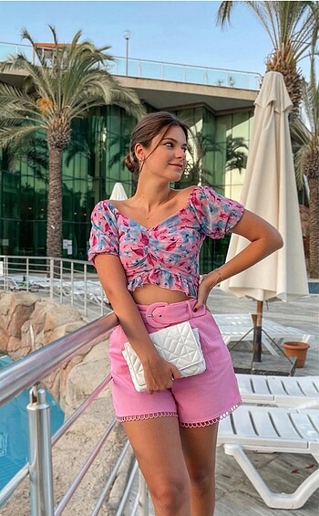çiçekli bluz