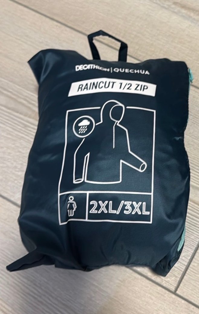 Decathlon Quechua Kadın Yağmurluk - Su Geçirmez, Düğmeli - Görsel 2