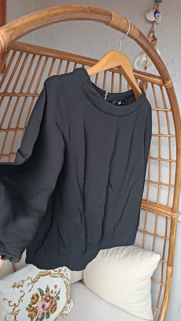 Siyah Rahat Kesim Keten Kadın Bluz - Görsel 2