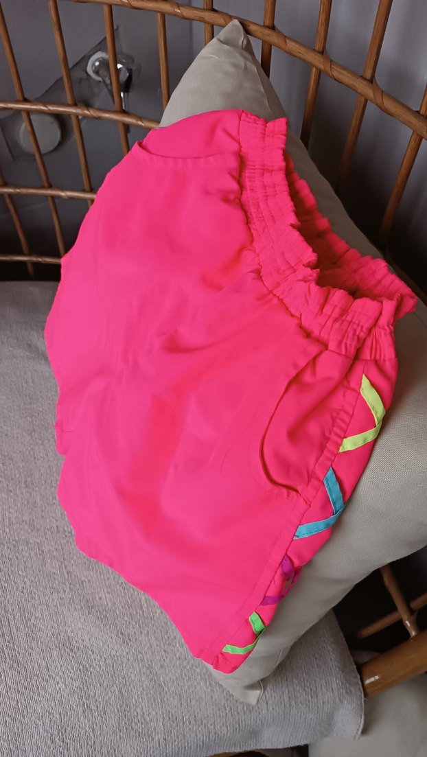 Düğmeli Pembe Kız Şortu - Görsel 2