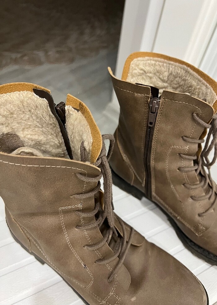 KADIN BOT - Görsel 2