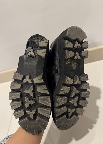 Siyah Deri ipli bağlamalı Kadın Çizme - Görsel 6