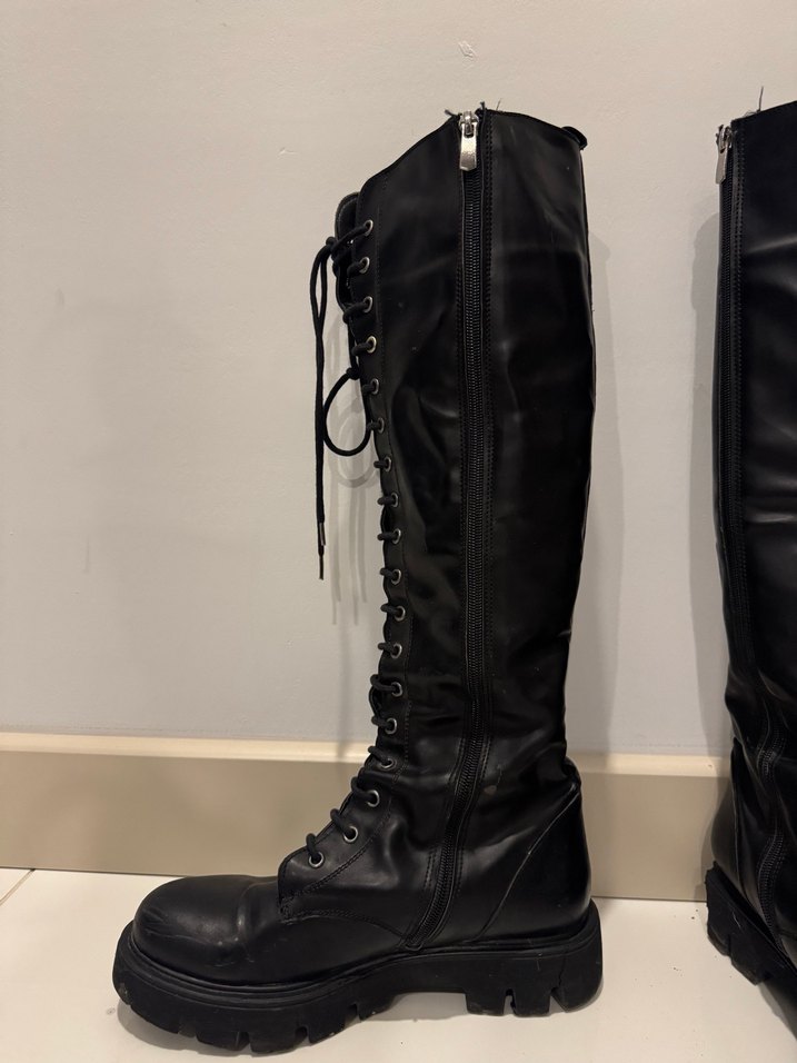 Siyah Deri ipli bağlamalı Kadın Çizme - Görsel 2