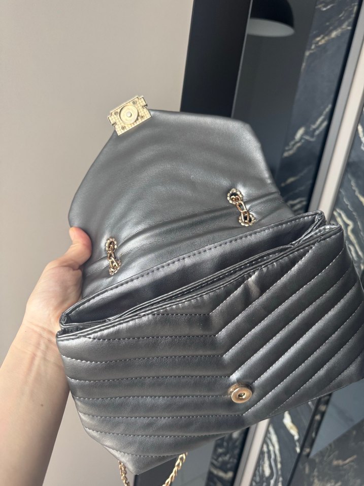 Gri Deri Zincir Detaylı Kadın Çanta - Görsel 4