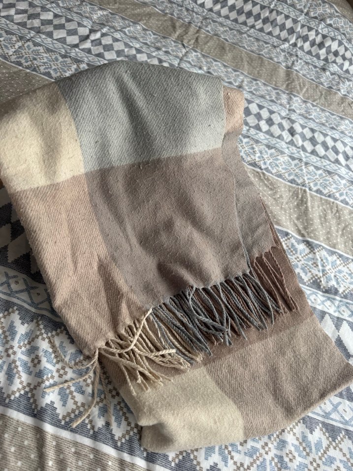 Yün Bohem Tarzı Bej Gri Kadın Şal - Görsel 2