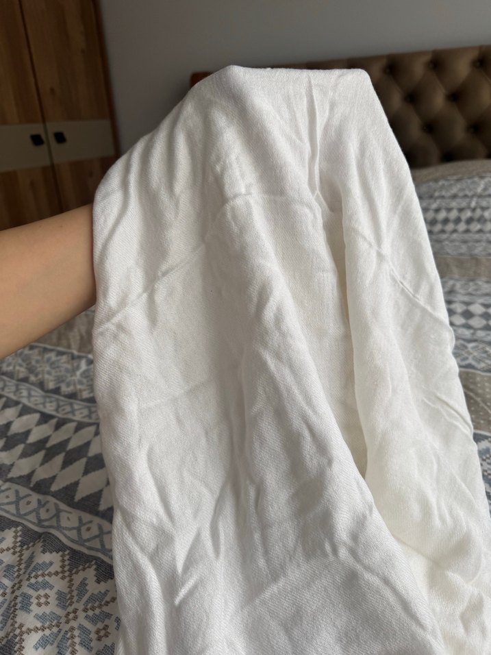 Beyaz Keten Kadın Şal - Görsel 2