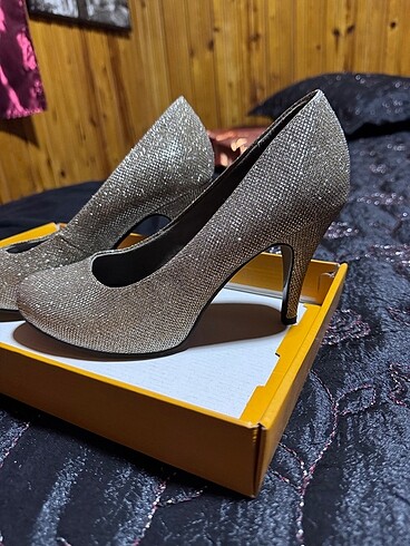 Diğer Stiletto