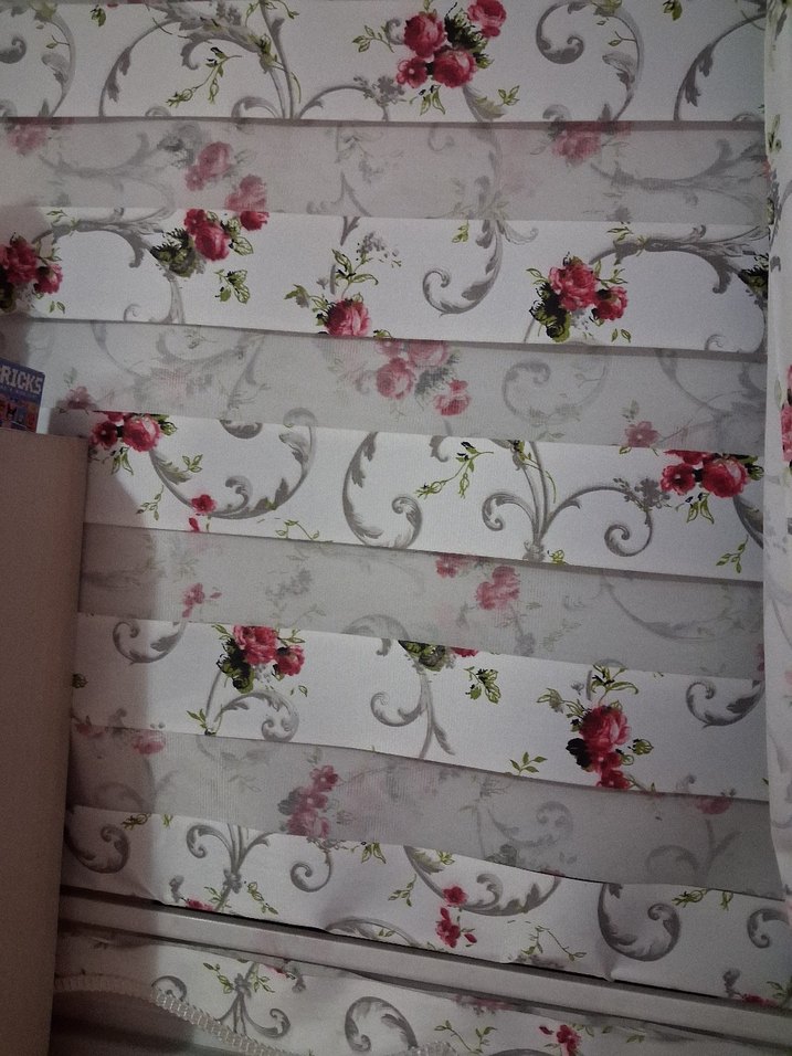 Pembe Çiçek Desenli Baskılı Stor zebra  Perde - Görsel 2