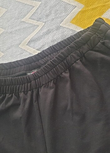 52 Beden siyah Renk Pantol