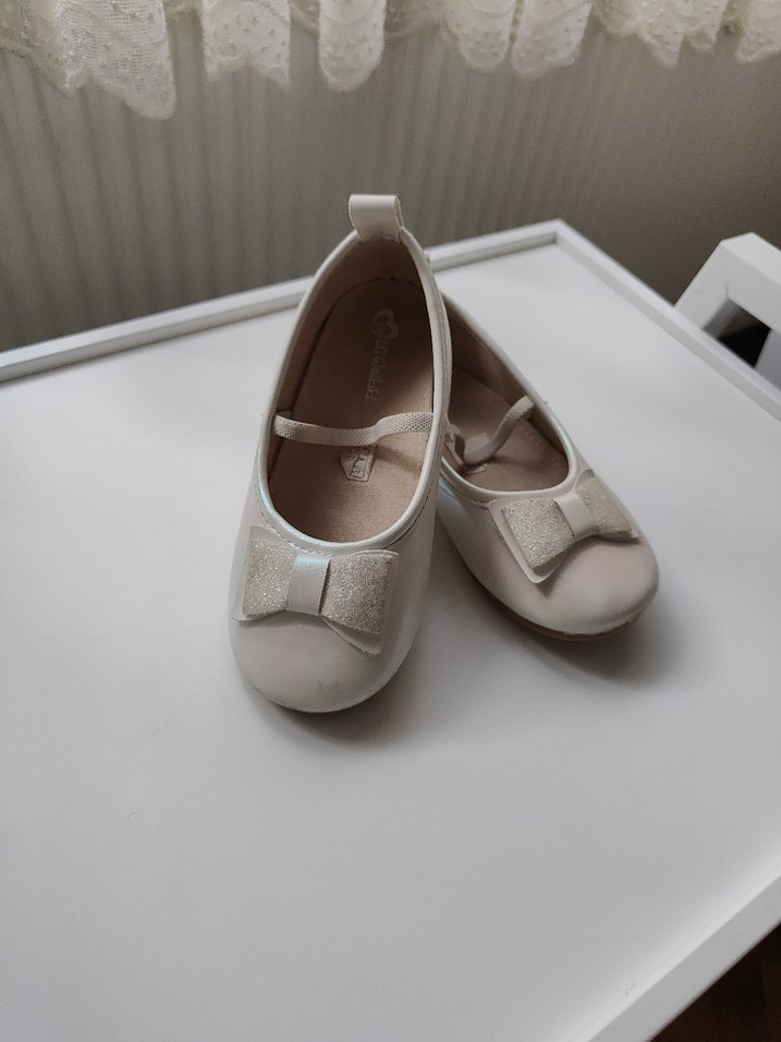 Kız Çocuk Beyaz Fiyonklu Babet - Görsel 2