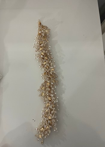 Diğer Altın Renkli Boncuklu Saç Aksesuarı