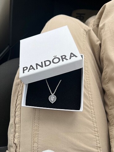 Pandora kolye