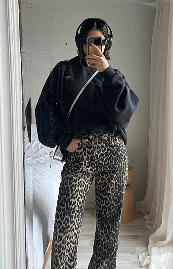 Leopar Jean