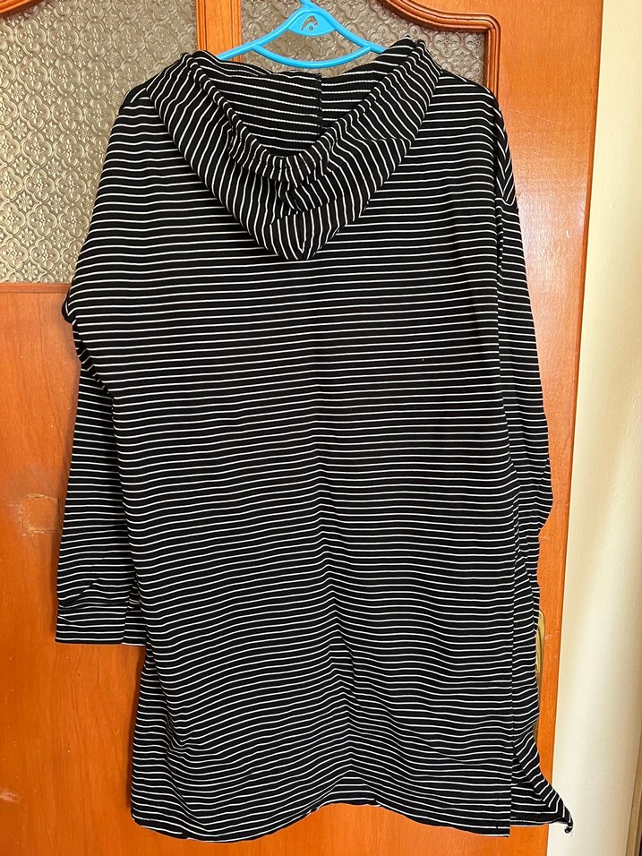 Zincir Detaylı Siyah Çizgili Uzun Tunik - Görsel 2