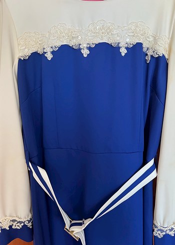 Nakışlı Kemerli Mavi Uzun Elbise - Görsel 3