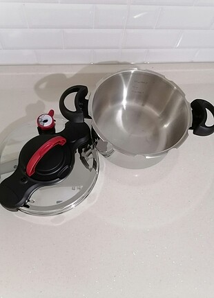 TEFAL CLİPSO MİNUTE DÜDÜKLÜ TENCERE 