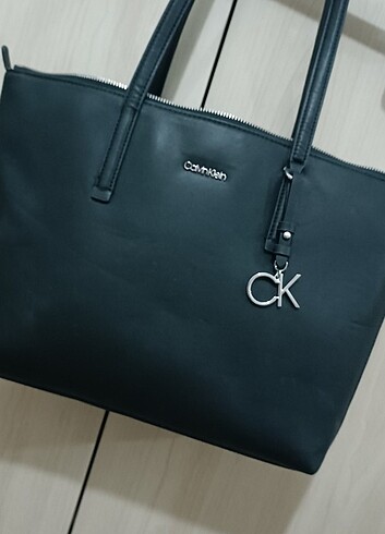 Calvin Klein orjinal çanta fiyatta yardımcı olurum