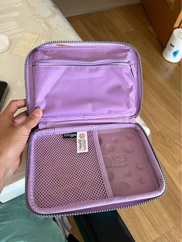 Beden Smiggle marka 2bolmeli kalem kutusu