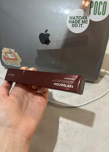 Hourglass Soft Glow Fondation Blush - Görsel 3