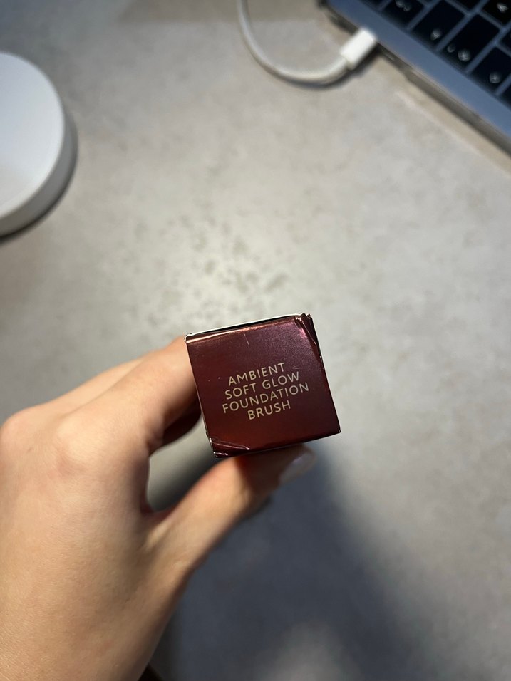 Hourglass Soft Glow Fondation Blush - Görsel 5