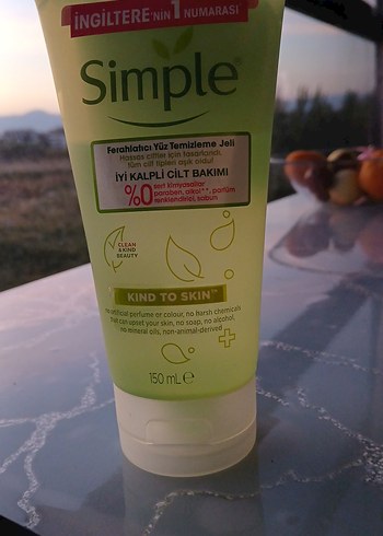 Simple Yüz Temizleme Jeli 150 ml