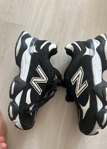 40 Beden Siyah Beyaz Zebra Desenli Kadın Spor Ayakkabı