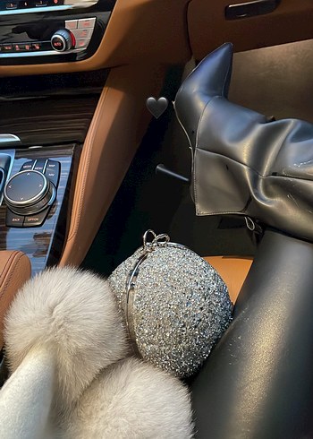 Gri Boncuk İşlemeli Kadın Abiye Çanta - Görsel 2