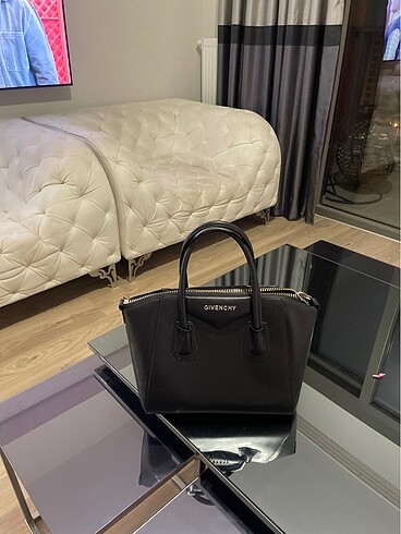 Siyah Çanta - Görsel 4