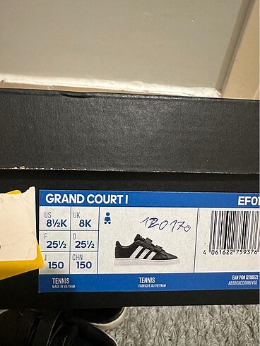 25 Beden siyah Renk Adidas Çocuk