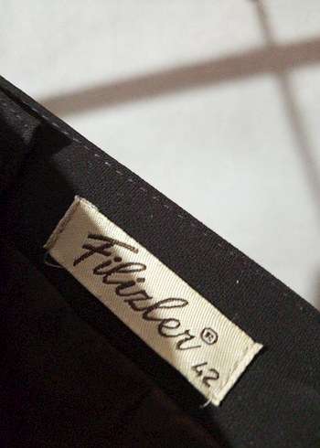 Kadın Siyah Pilili Uzun Kumaş Pantolon - Görsel 3