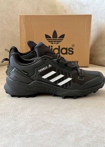Adidas 44