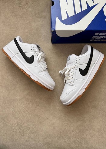 Nike Beyaz Siyah Bağcıklı Erkek Spor Ayakkabı - Görsel 2