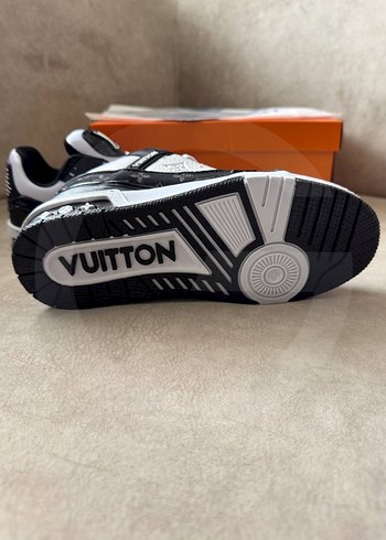 Louis Vuitton Erkek Beyaz Siyah Spor Ayakkabı - Görsel 5