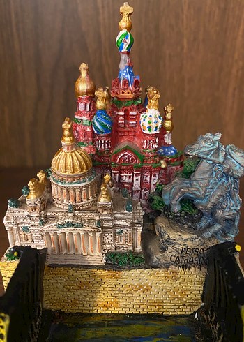Beden Renkli St. Petersburg Temalı Rusya Biblo