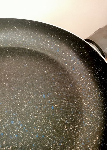  Beden siyah Renk RONES 24 cm Granit Tava Siyah