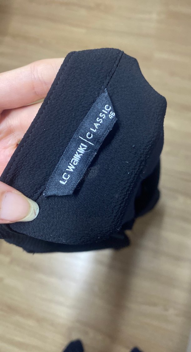 Düğmeli Siyah Kadın Gömlek - Görsel 3