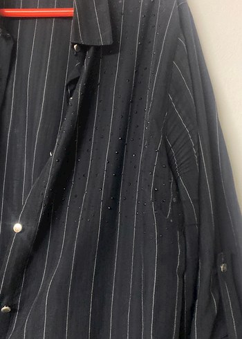 Uzun Kollu Siyah Çizgili Kadın Gömlek - Görsel 2