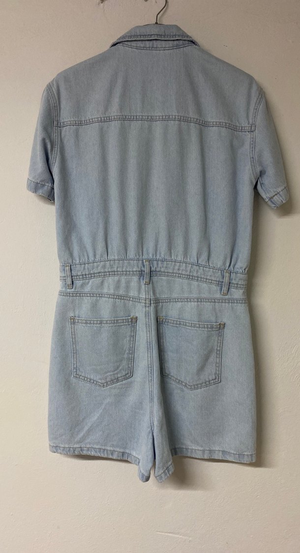 Düğmeli Mavi Kısa Denim Tulum - Görsel 3